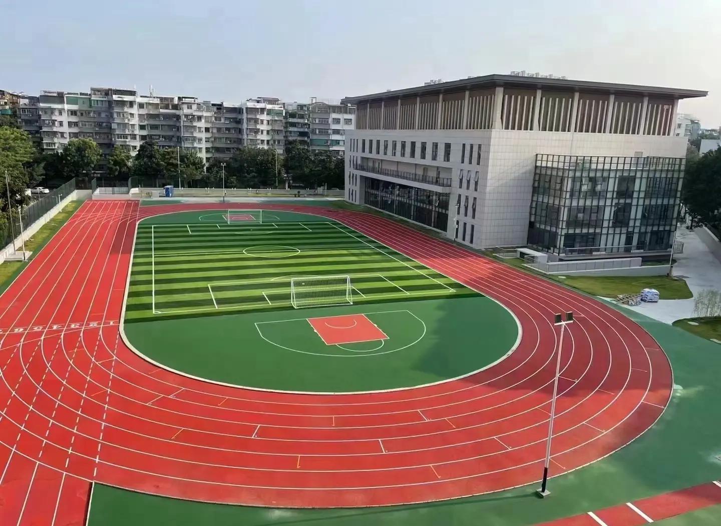 柳州市硅PU材料塑胶篮球场 - 厂家